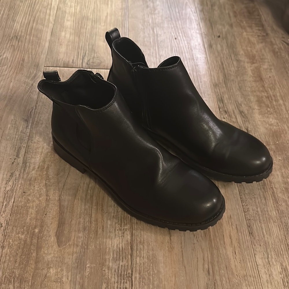 Black shoes